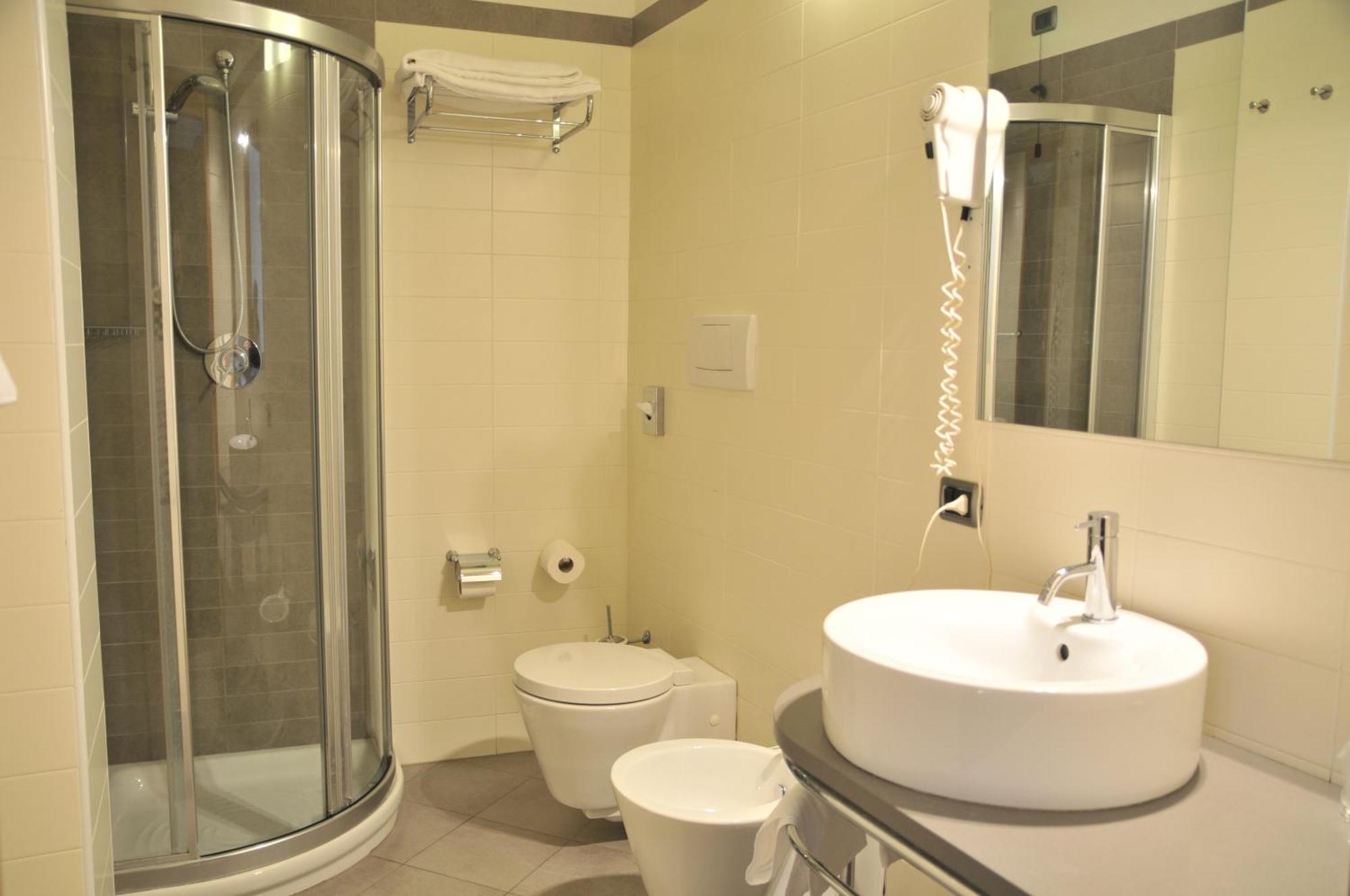 Hotel 5 Colonne Мірано Номер фото