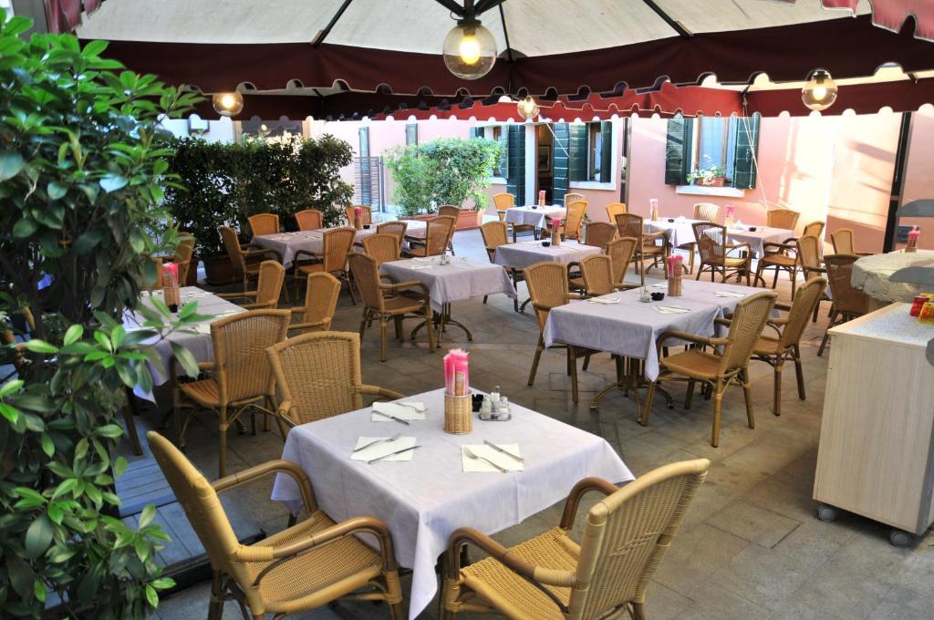 Hotel 5 Colonne Мірано Номер фото