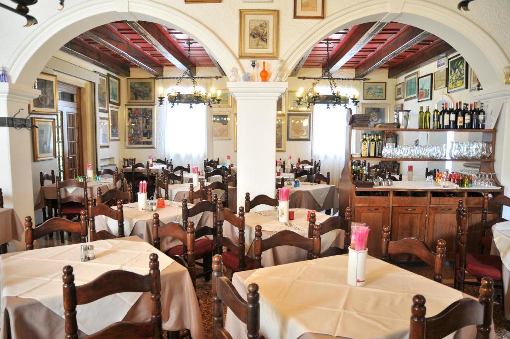 Hotel 5 Colonne Мірано Номер фото